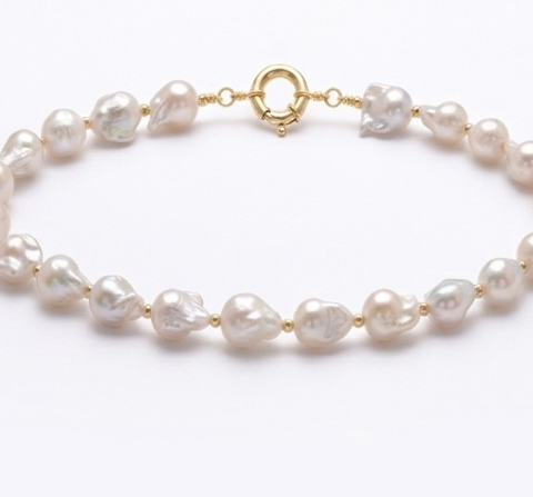 Signature Baroque Pearl Choker